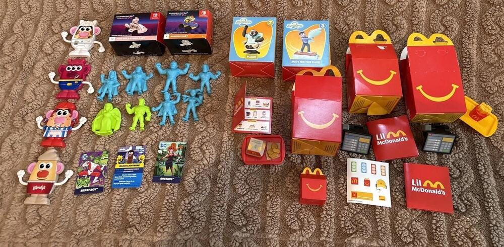 Mixed Lot of Meal Happy Meal Toys Mcdonalds & Wendy’s Mario Kart Lil McDonald’s